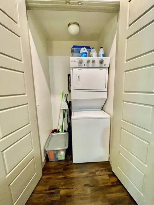 Luxury Apartment Close To Everything W Free Parking 5 Houston Exterior foto