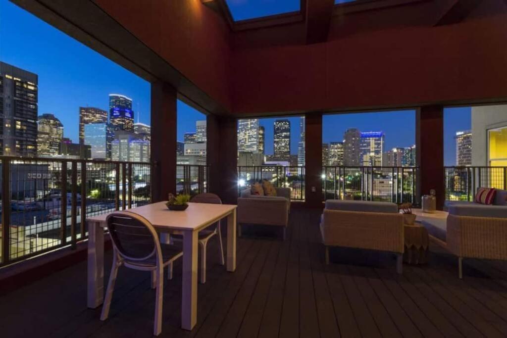Luxury Apartment Close To Everything W Free Parking 5 Houston Exterior foto